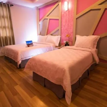 Sunshine Inn Plus Malacca Exterior photo