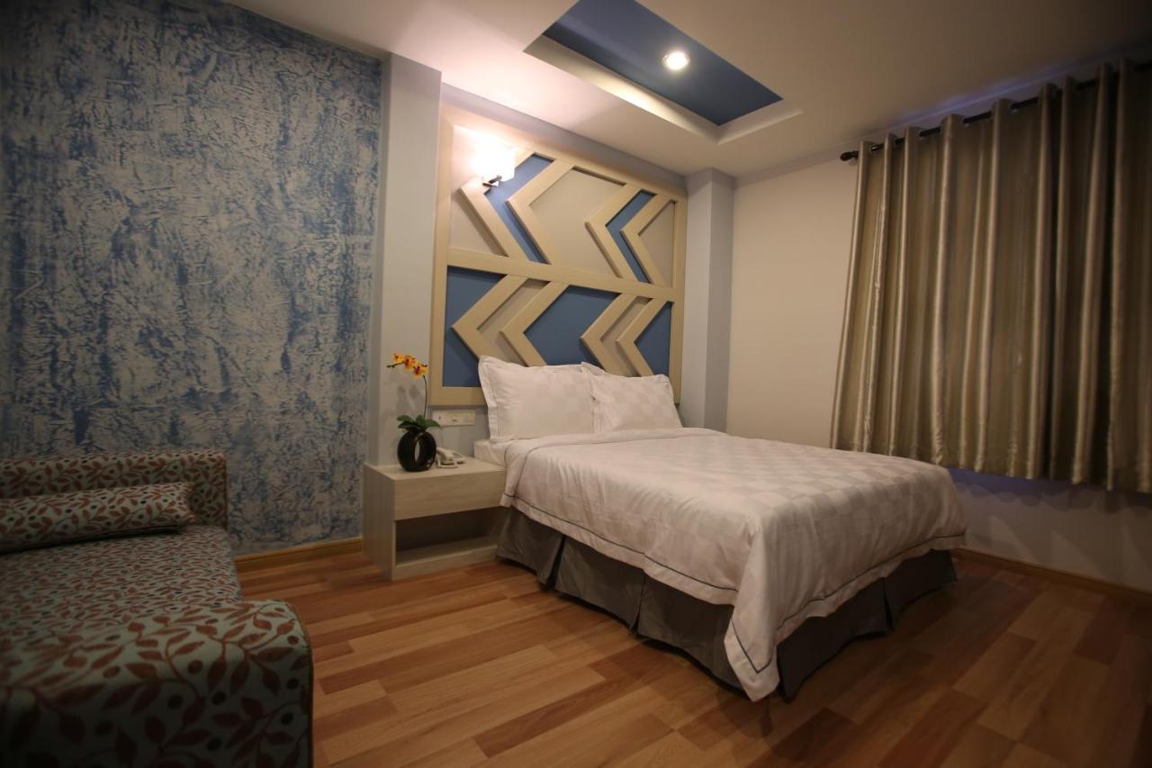 Sunshine Hotel 2*