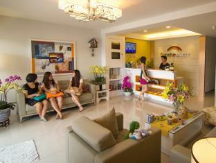 Sunshine Hotel