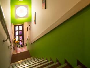 Sunshine Hotel